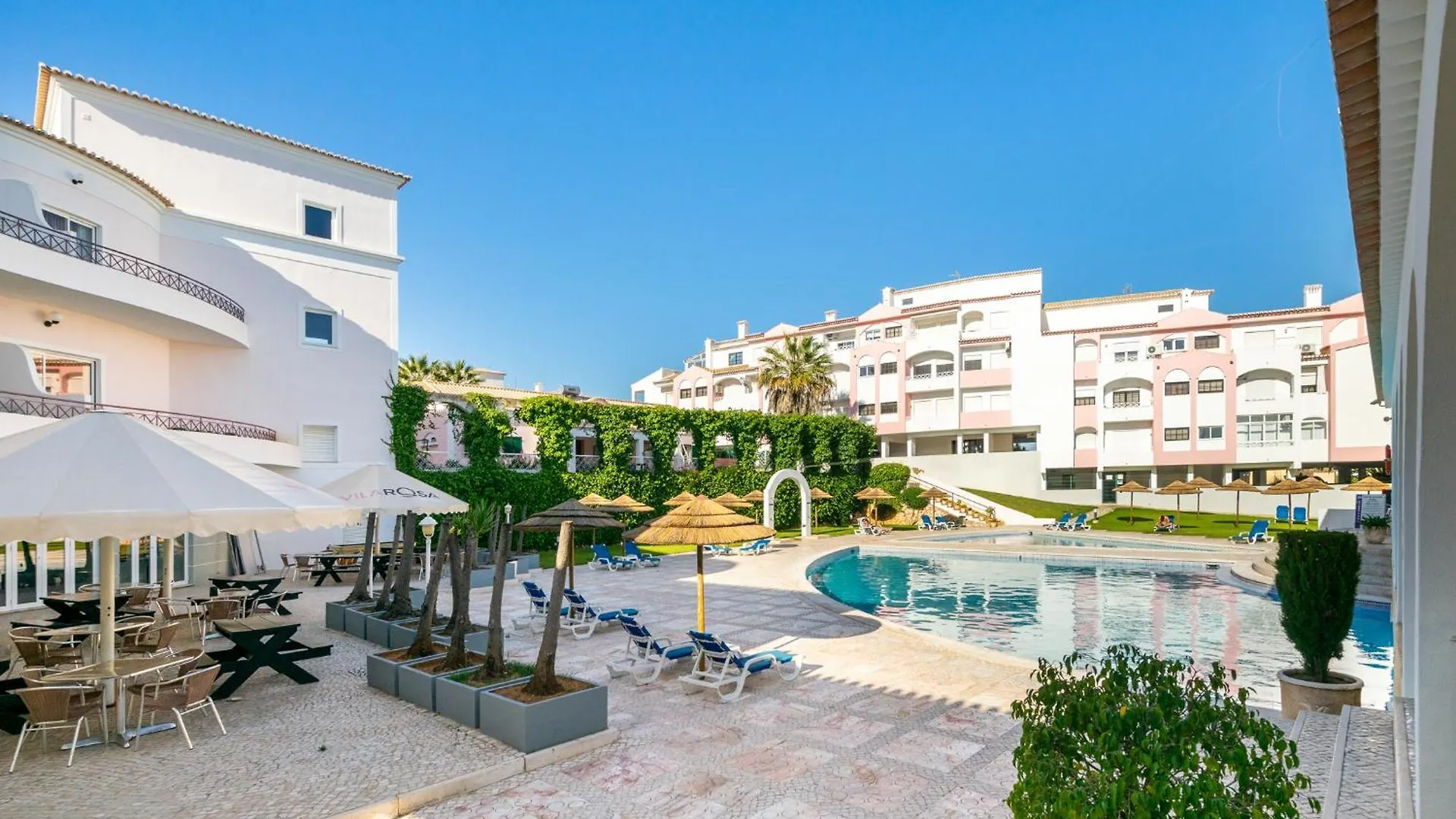 Apartment Vilarosa Oceanside By Encantos Do Algarve - 1B Portimao